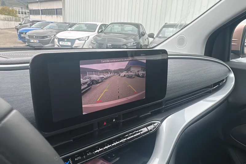 Image secondaire du véhicule 12