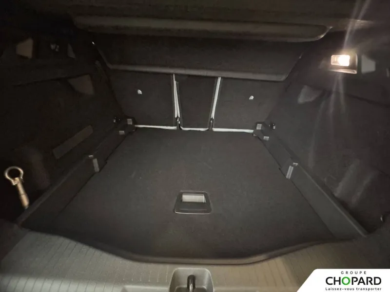 Image secondaire du véhicule 9