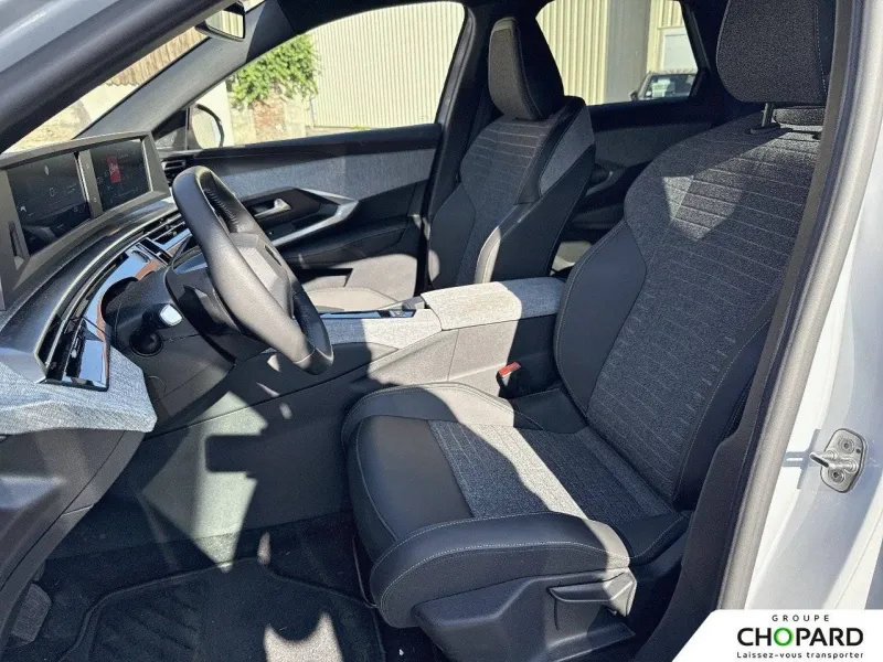 Image secondaire du véhicule 10