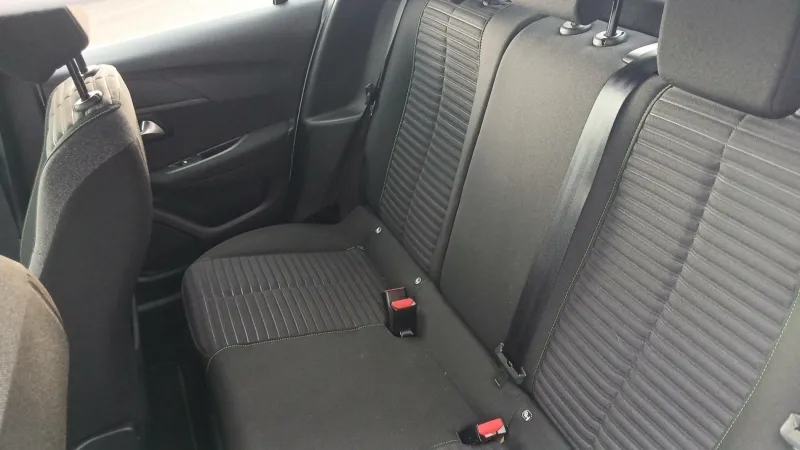 Image secondaire du véhicule 12