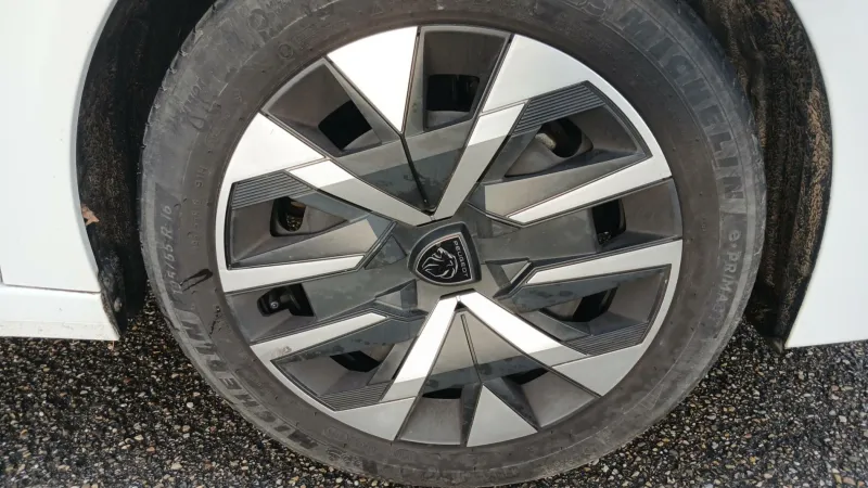 Image secondaire du véhicule 15