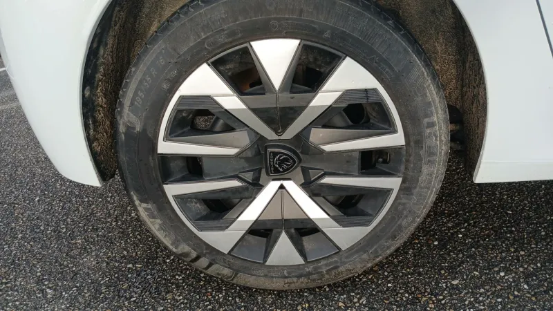 Image secondaire du véhicule 16