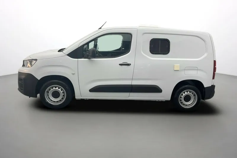 Image secondaire du véhicule 4