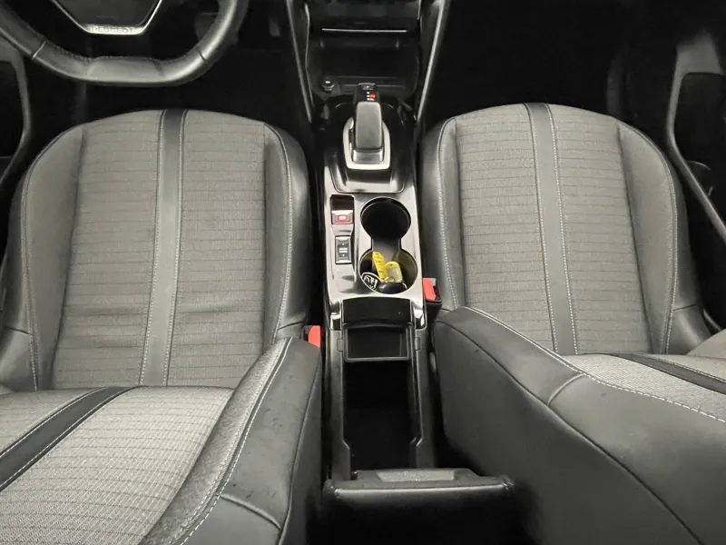 Image secondaire du véhicule 26