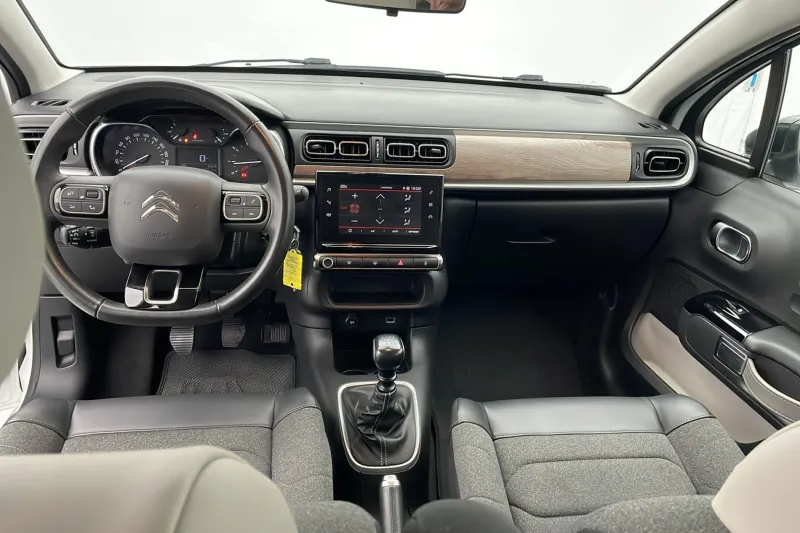 Image secondaire du véhicule 11