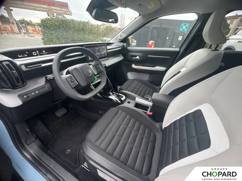 Image secondaire du véhicule 12