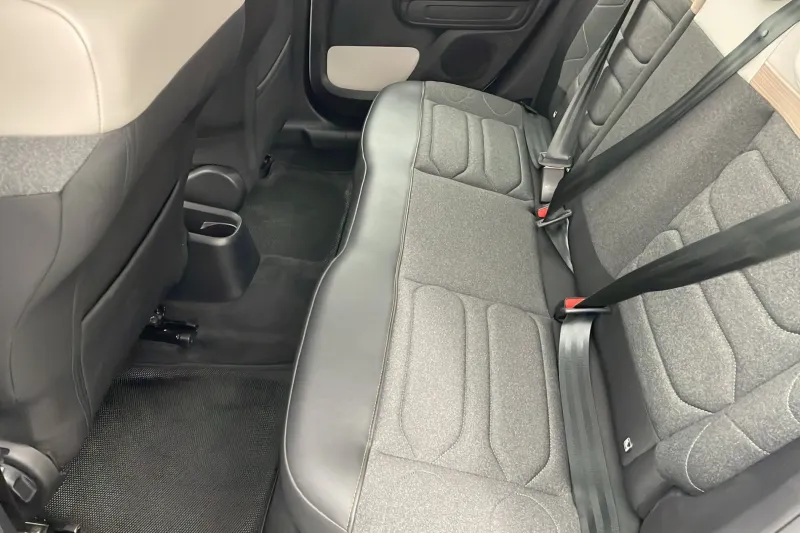 Image secondaire du véhicule 15