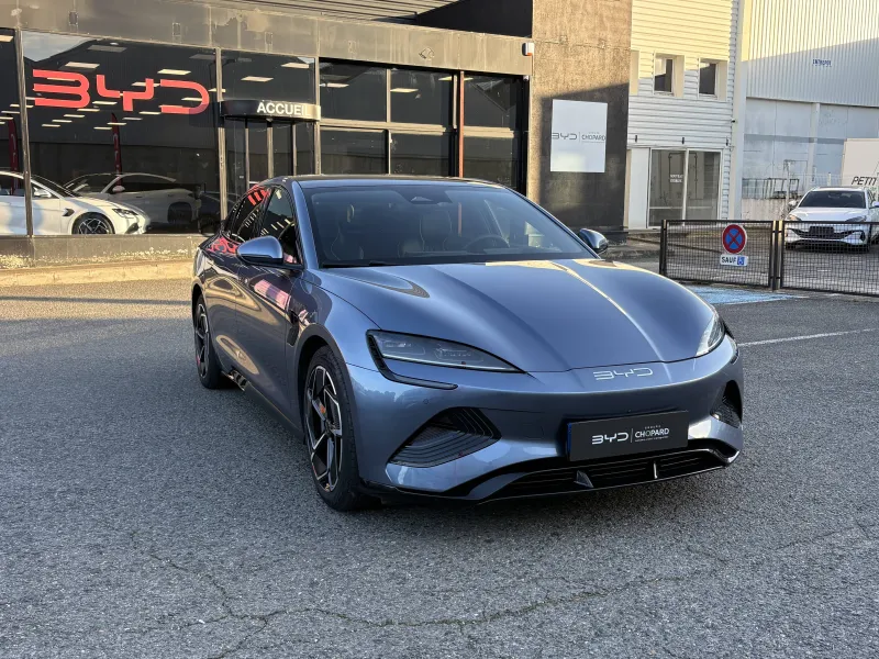 Image secondaire du véhicule 4