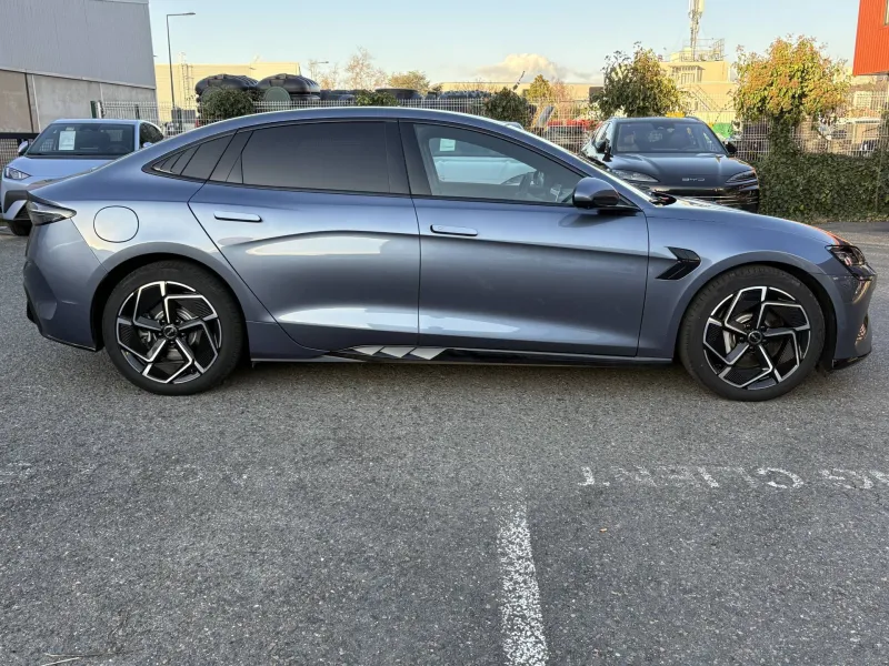 Image secondaire du véhicule 5