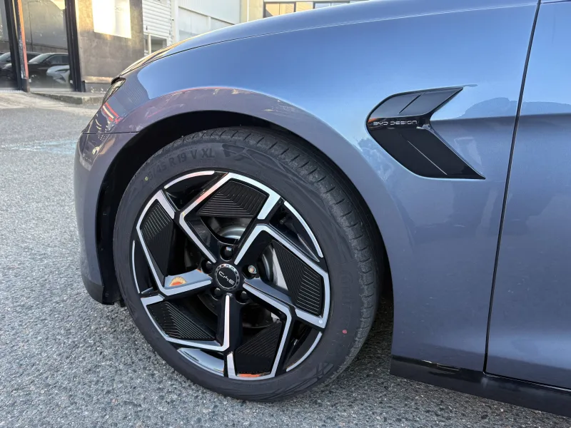 Image secondaire du véhicule 19