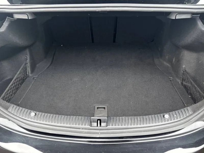 Image secondaire du véhicule 9