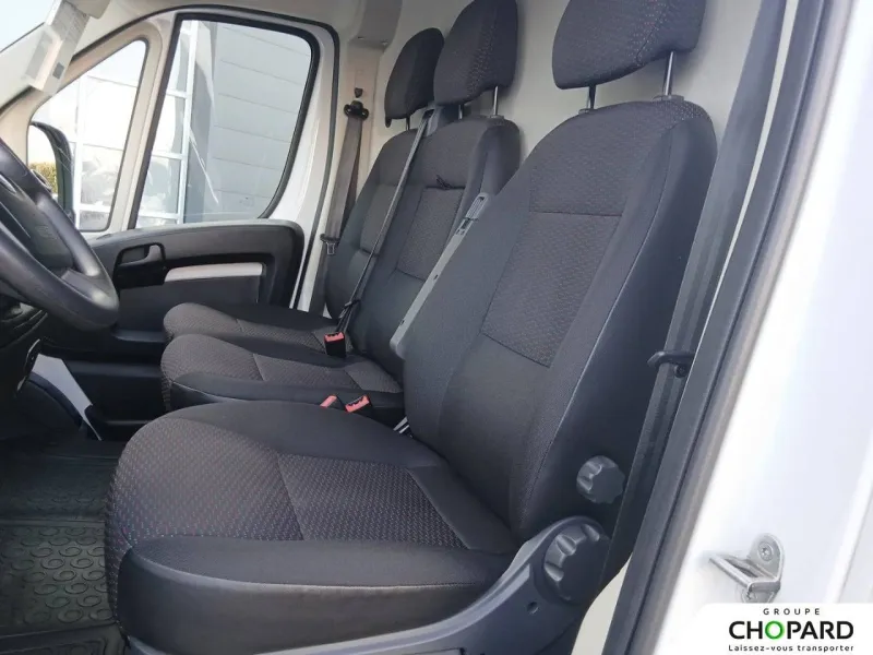 Image secondaire du véhicule 12