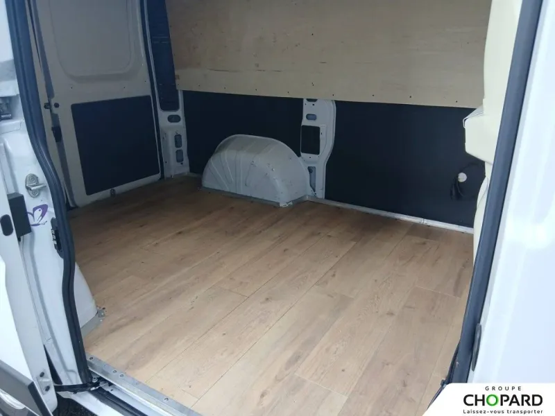 Image secondaire du véhicule 21