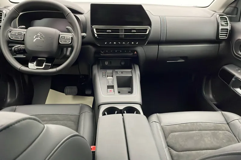 Image secondaire du véhicule 10