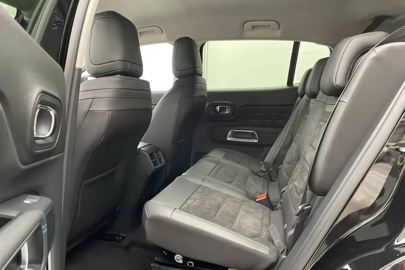 Image secondaire du véhicule 16