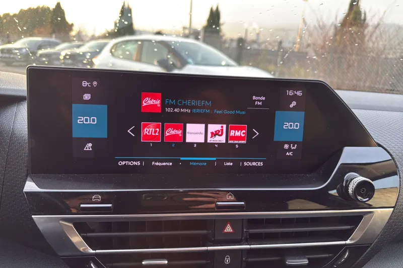 Image secondaire du véhicule 11