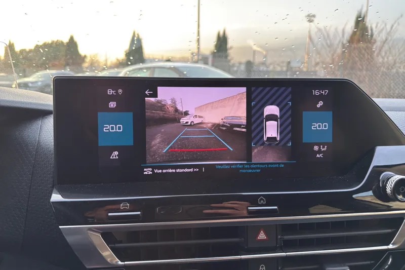 Image secondaire du véhicule 24