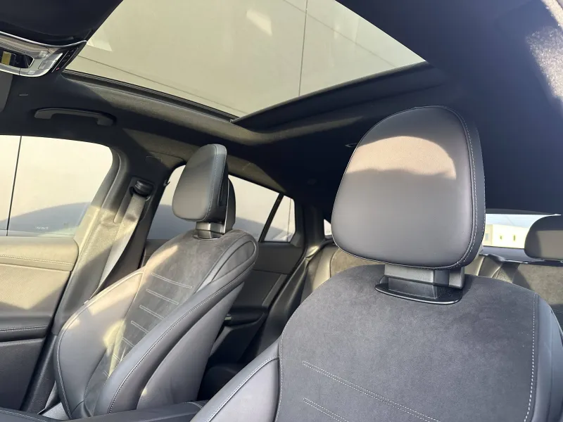 Image secondaire du véhicule 24