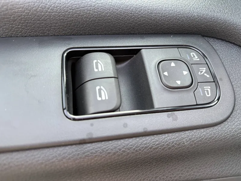 Image secondaire du véhicule 11