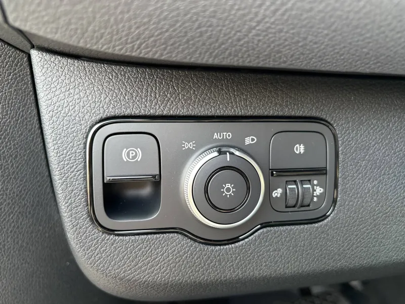 Image secondaire du véhicule 12