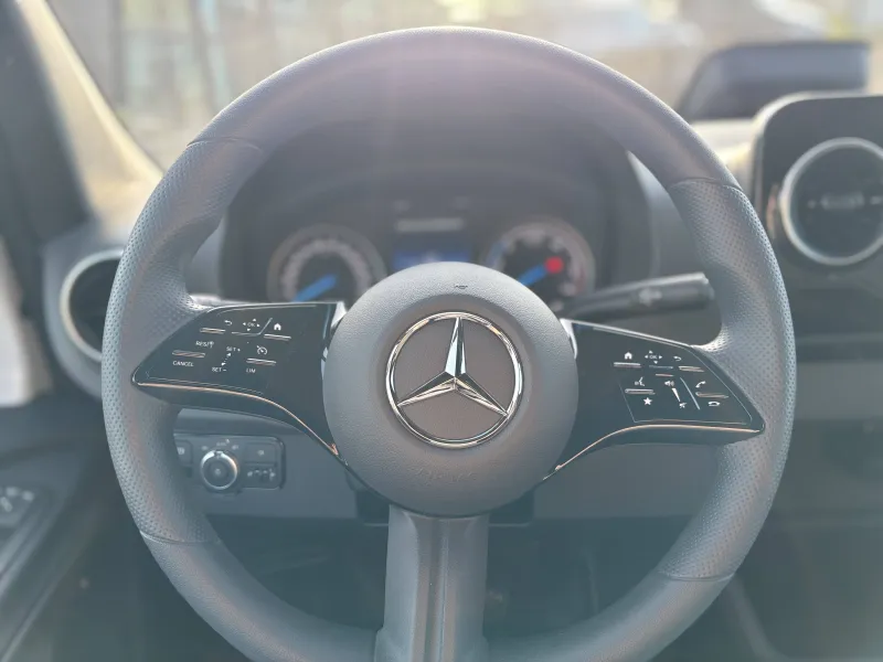 Image secondaire du véhicule 13