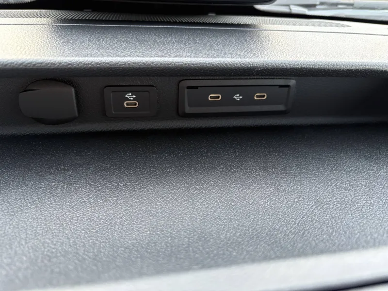 Image secondaire du véhicule 18