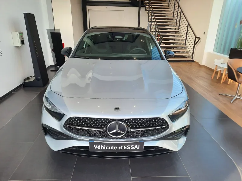 Image secondaire du véhicule 3