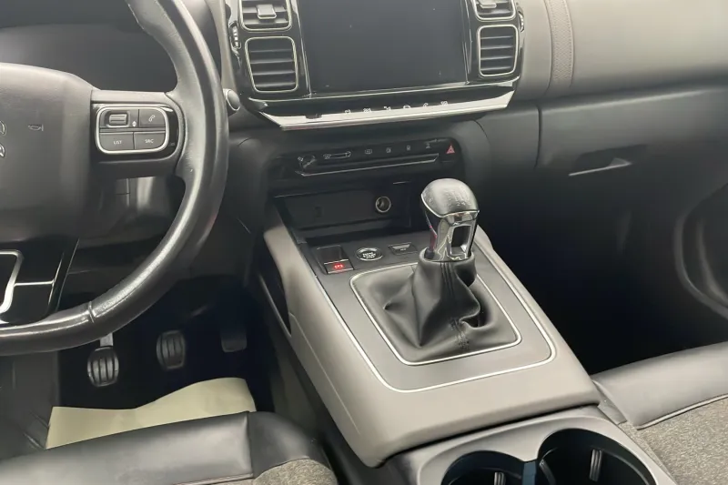 Image secondaire du véhicule 11