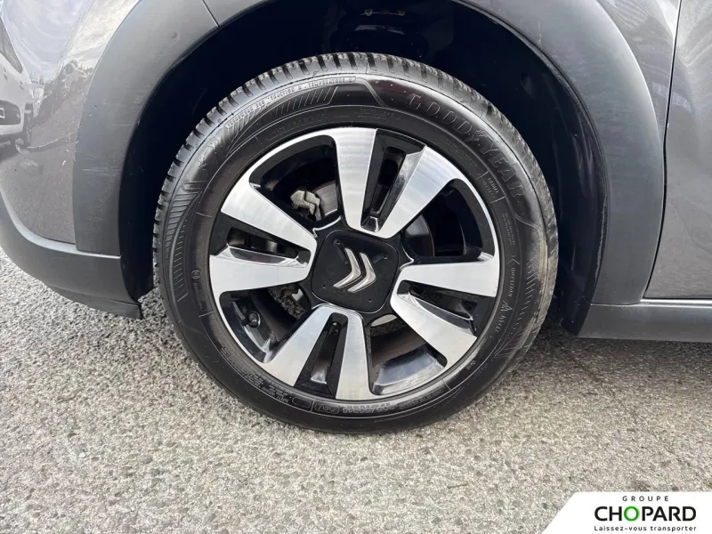 Image secondaire du véhicule 13