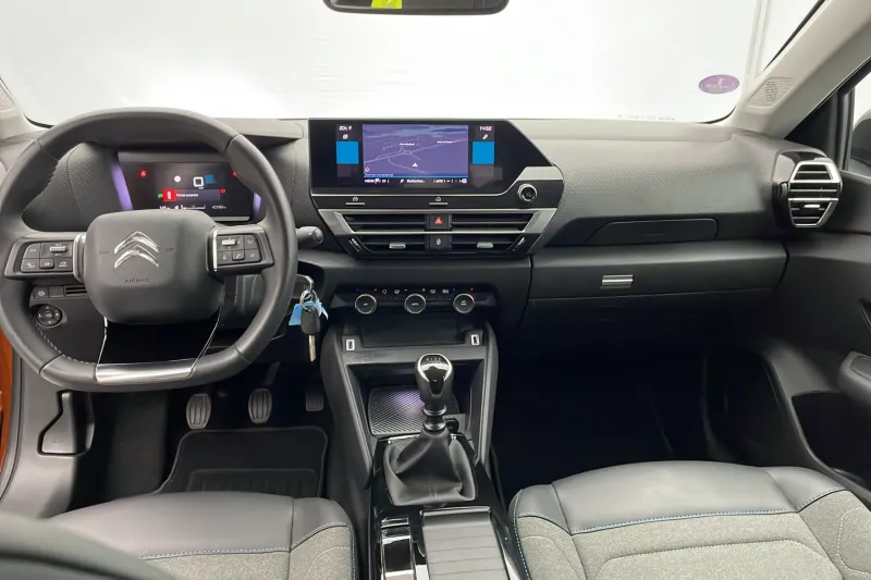 Image secondaire du véhicule 10