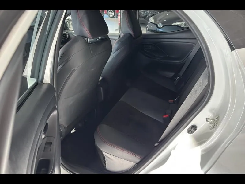 Image secondaire du véhicule 12