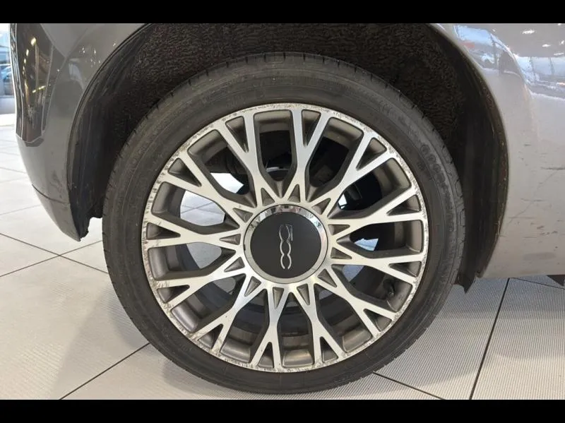 Image secondaire du véhicule 14