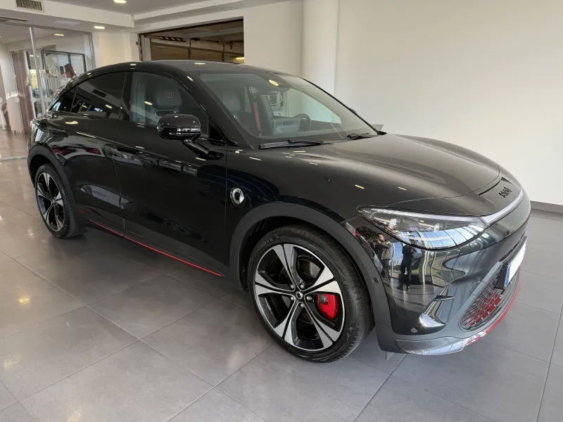 Image secondaire du véhicule 4