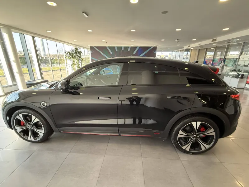 Image secondaire du véhicule 9