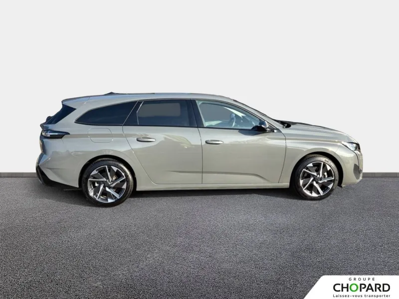 Image secondaire du véhicule 10