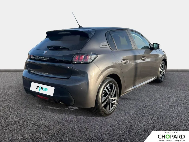 Image secondaire du véhicule 4