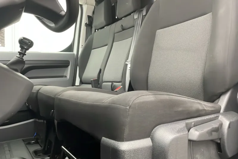 Image secondaire du véhicule 14