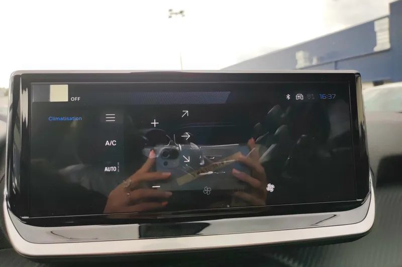 Image secondaire du véhicule 22