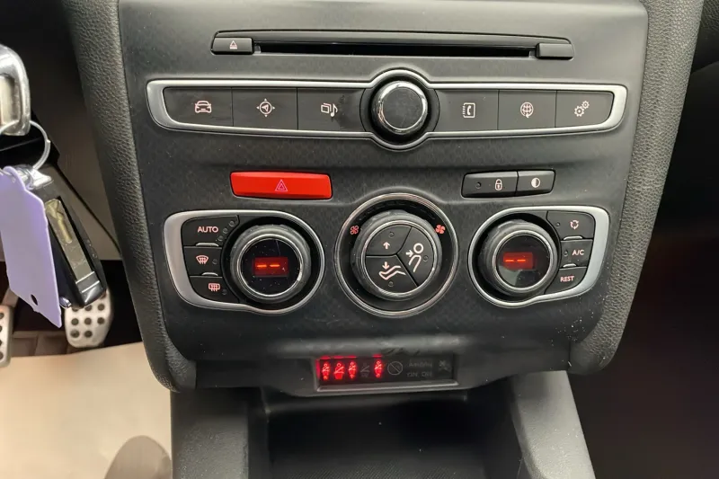 Image secondaire du véhicule 18