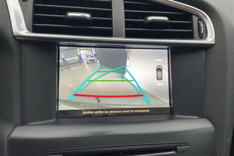 Image secondaire du véhicule 19