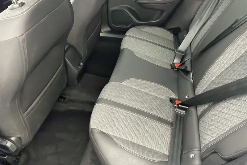 Image secondaire du véhicule 15