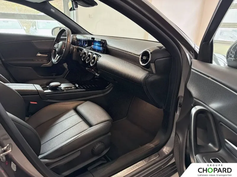 Image secondaire du véhicule 14