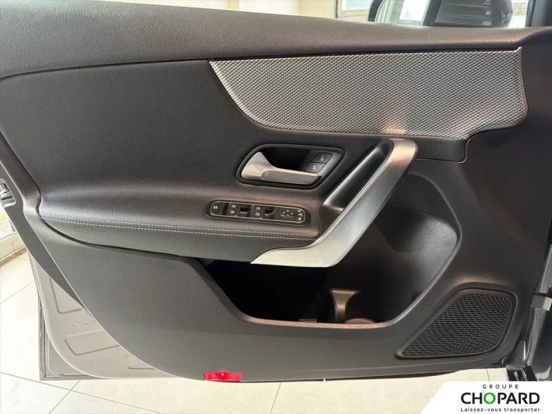 Image secondaire du véhicule 25