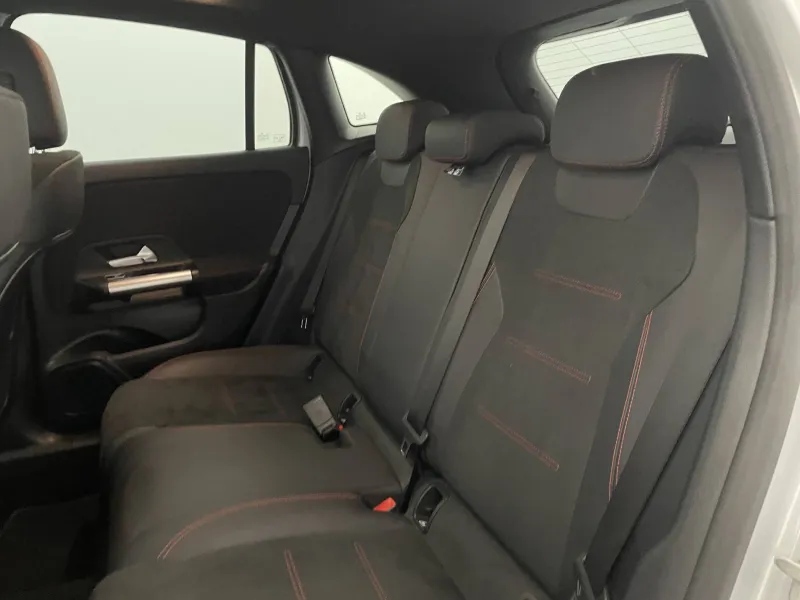 Image secondaire du véhicule 17