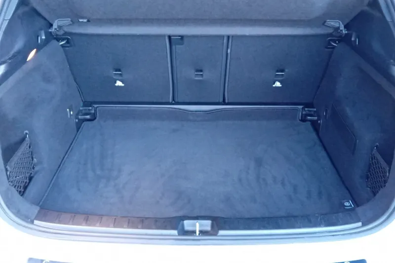 Image secondaire du véhicule 10