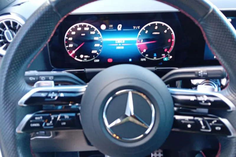 Image secondaire du véhicule 19