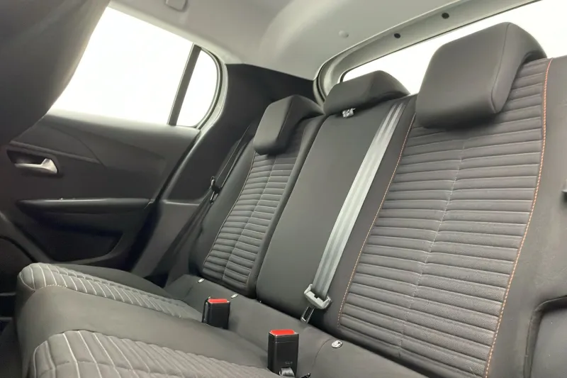 Image secondaire du véhicule 10