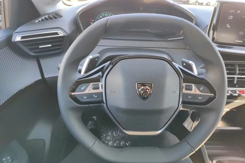 Image secondaire du véhicule 8