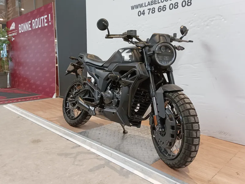 Image secondaire du véhicule 3