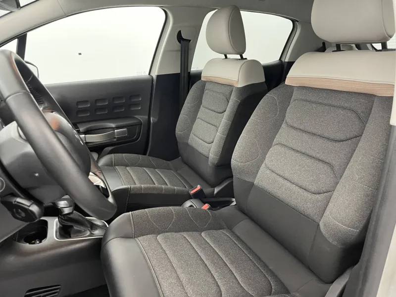 Image secondaire du véhicule 15